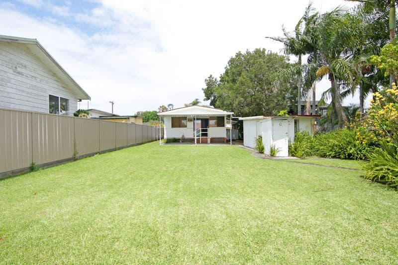 64 McLachlan Avenue, LONG JETTY NSW 2261, Long Jetty - Thumbnail 2
