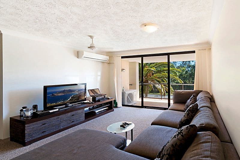24 Slatyer Avenue, BUNDALL QLD 4217, Bundall - Thumbnail 4