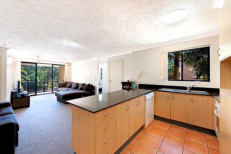 24 Slatyer Avenue, BUNDALL QLD 4217, Bundall - Thumbnail 7
