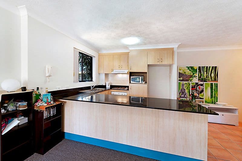 24 Slatyer Avenue, BUNDALL QLD 4217, Bundall - Thumbnail 8