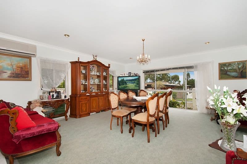 11 Cooper Parade, SOUTHPORT QLD 4215, Southport - Thumbnail 4