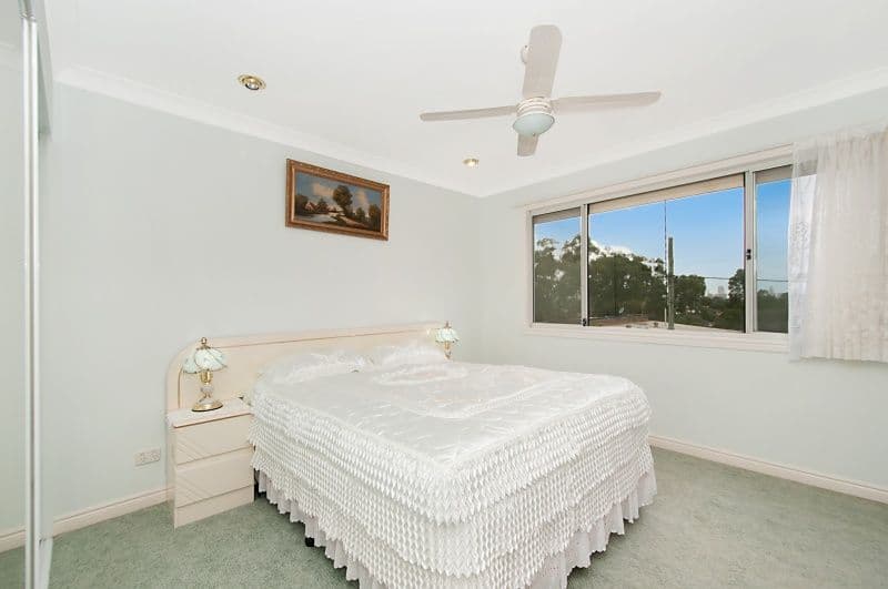 11 Cooper Parade, SOUTHPORT QLD 4215, Southport - Thumbnail 7