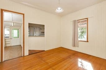12 Bowen Street, WOODEND QLD 4305, Woodend - Thumbnail 4