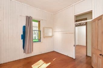 12 Bowen Street, WOODEND QLD 4305, Woodend - Thumbnail 8