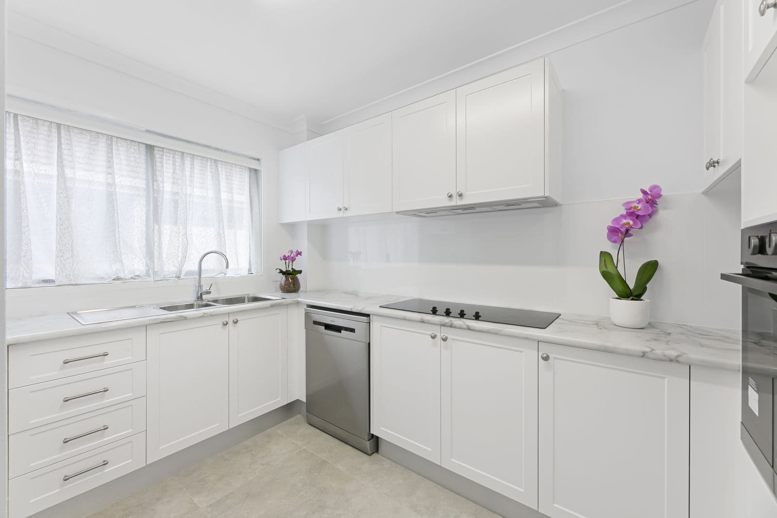 7 Federation Avenue, Broadbeach QLD 4218, Broadbeach - Thumbnail 3