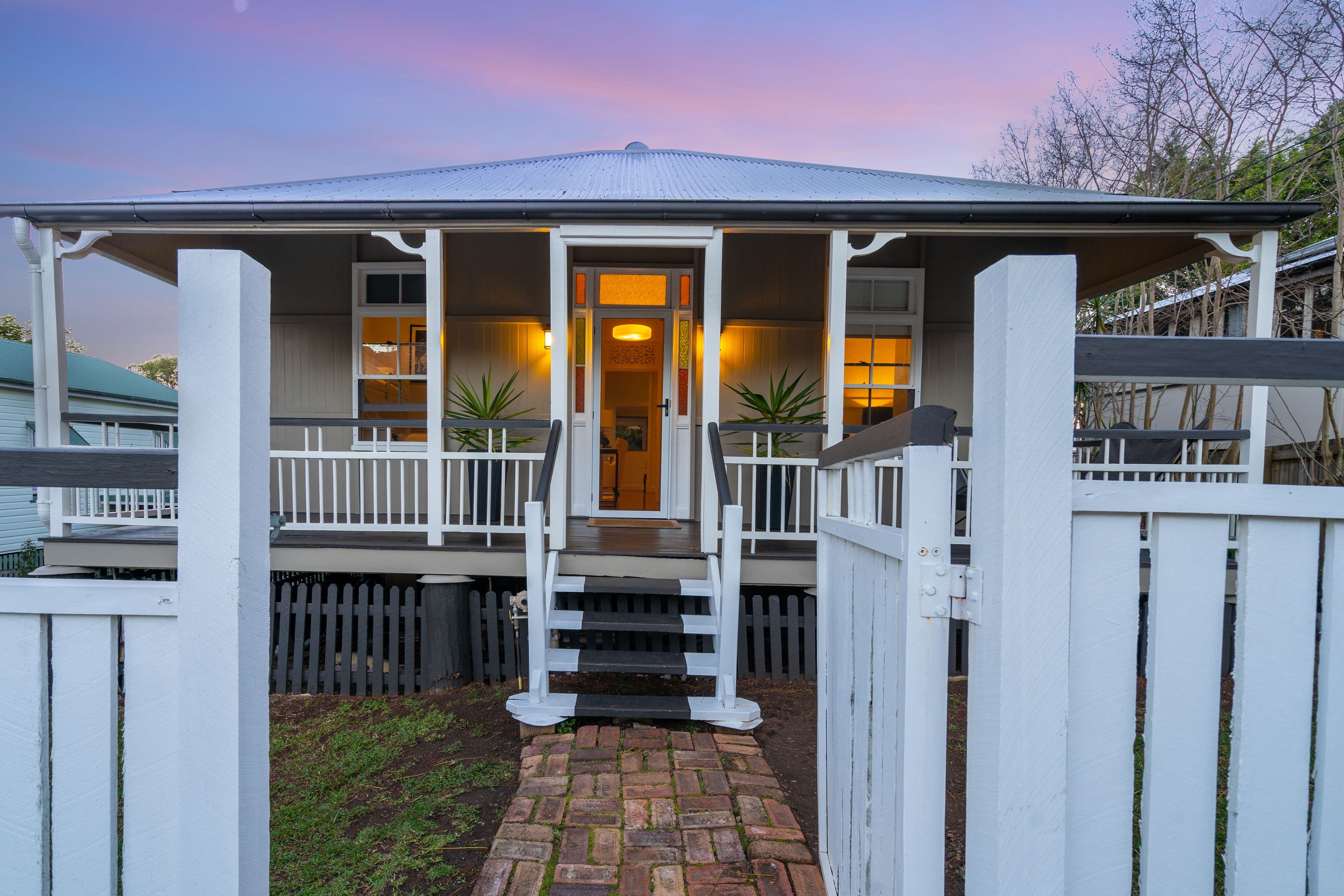 4 Cintra Street, Eastern Heights QLD 4305, Eastern Heights - Thumbnail 2