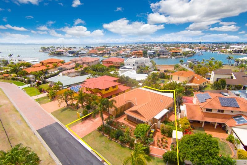 1 Grenoble Place, ORMISTON QLD 4160, Ormiston - Image 1