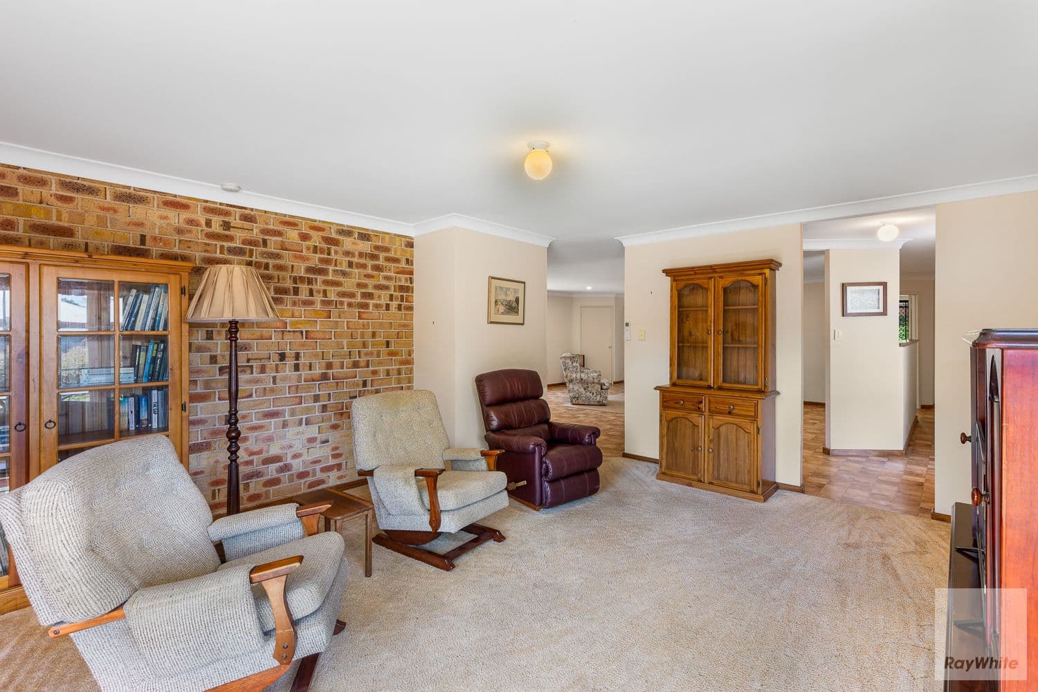 9 Henry Street, Little Grove WA 6330, Little Grove - Thumbnail 5