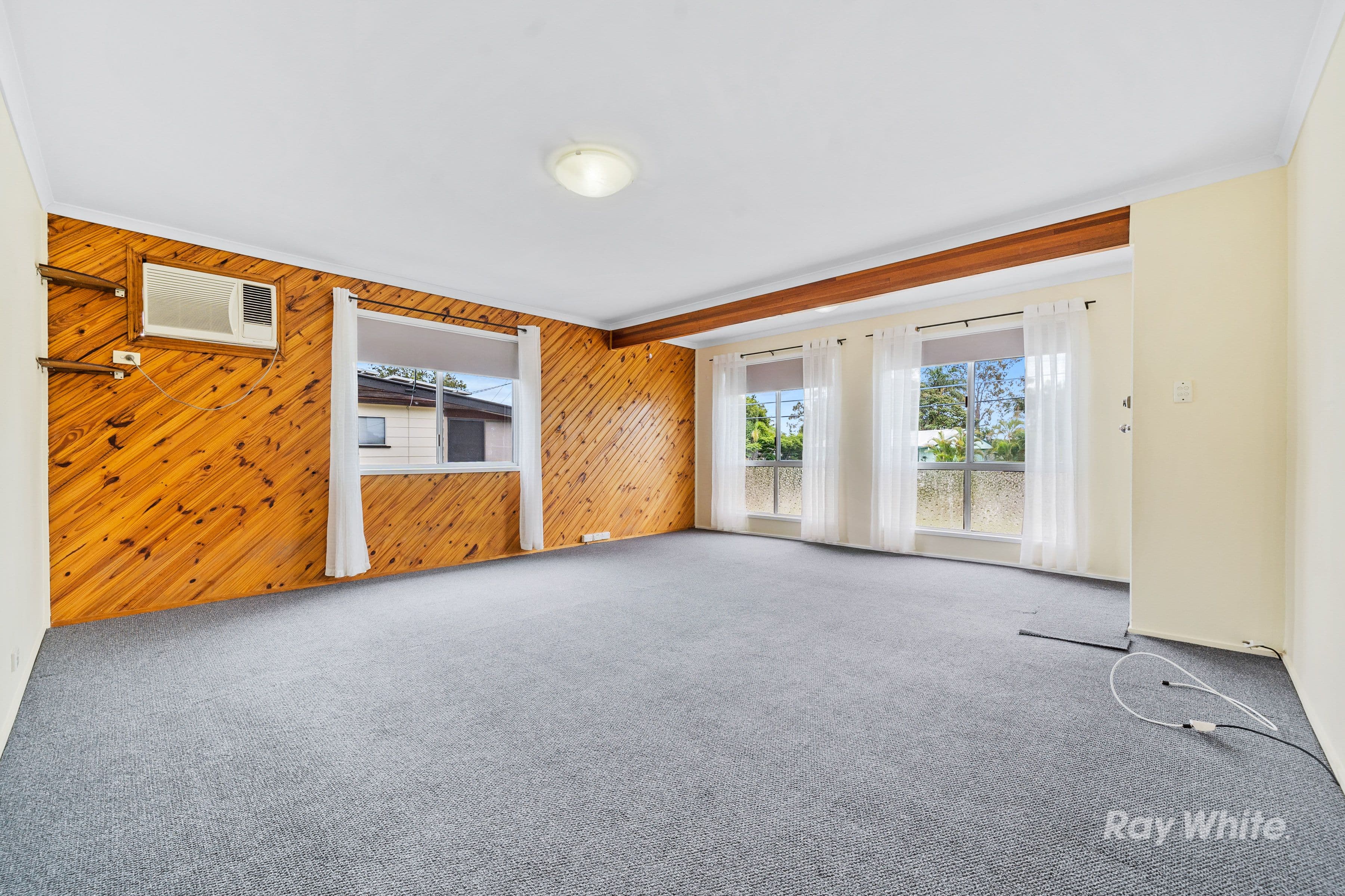 63 Aquarius Drive, Kingston QLD 4114, Kingston - Thumbnail 2