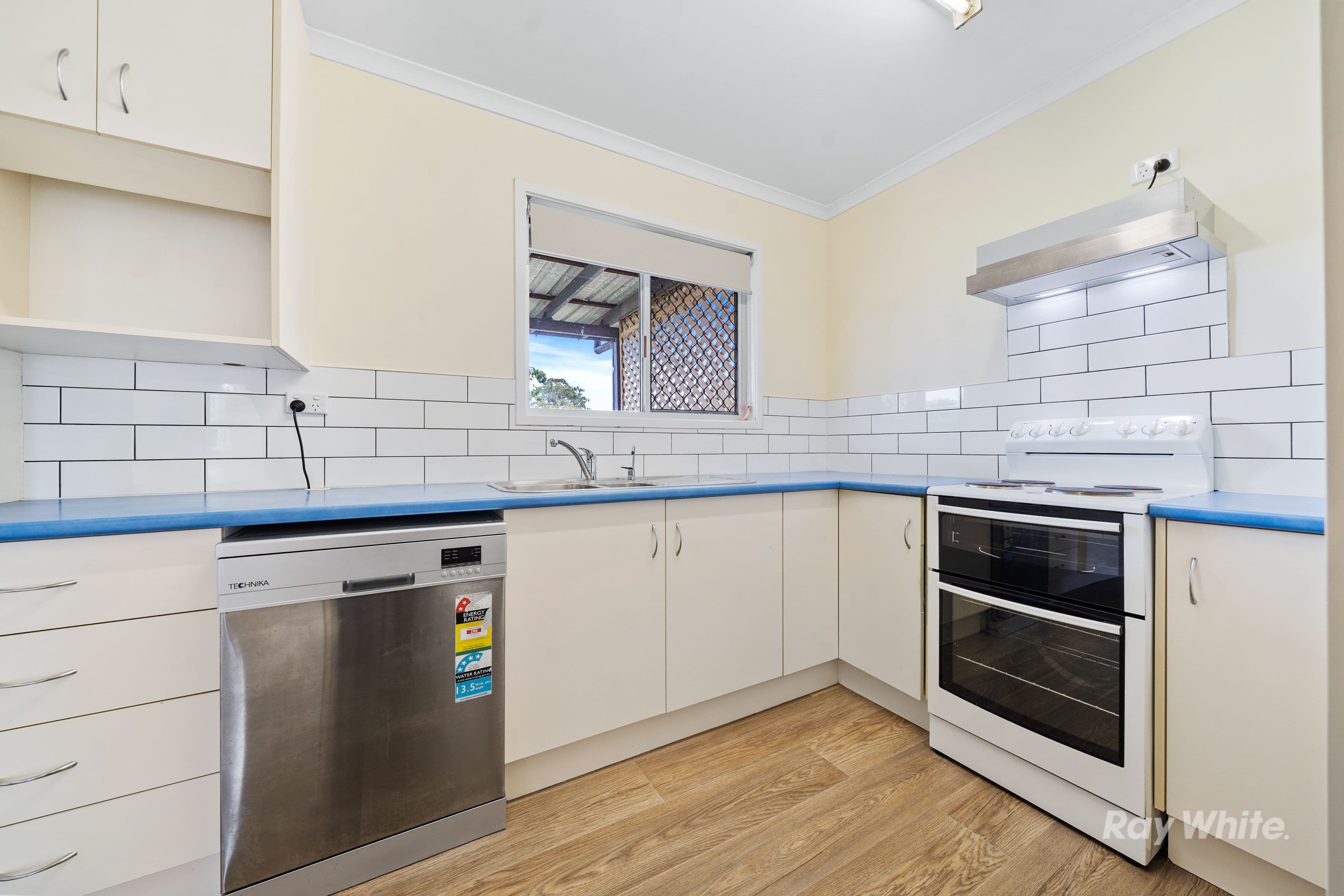 63 Aquarius Drive, Kingston QLD 4114, Kingston - Thumbnail 4