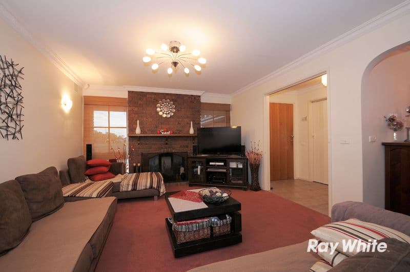 25 Lesdon Avenue, CRANBOURNE VIC 3977, Cranbourne - Thumbnail 7