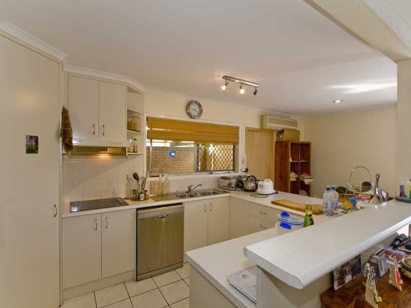 14 Love Street, CURRUMBIN WATERS QLD 4223, Currumbin Waters - Thumbnail 2