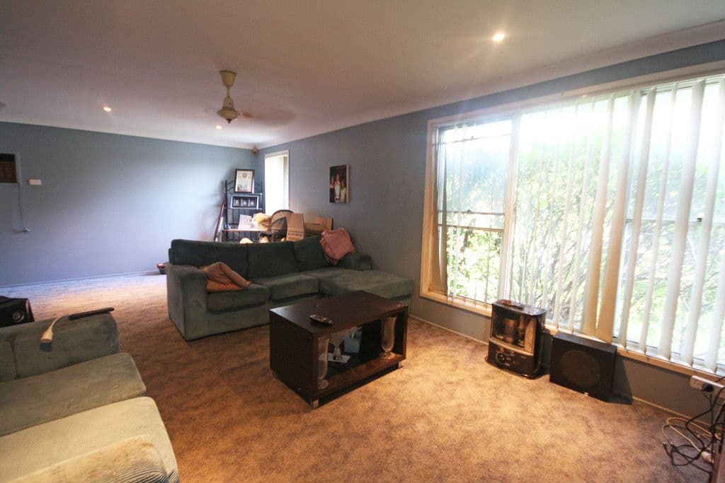 1 Hodkin Place, Ingleburn - Thumbnail 2
