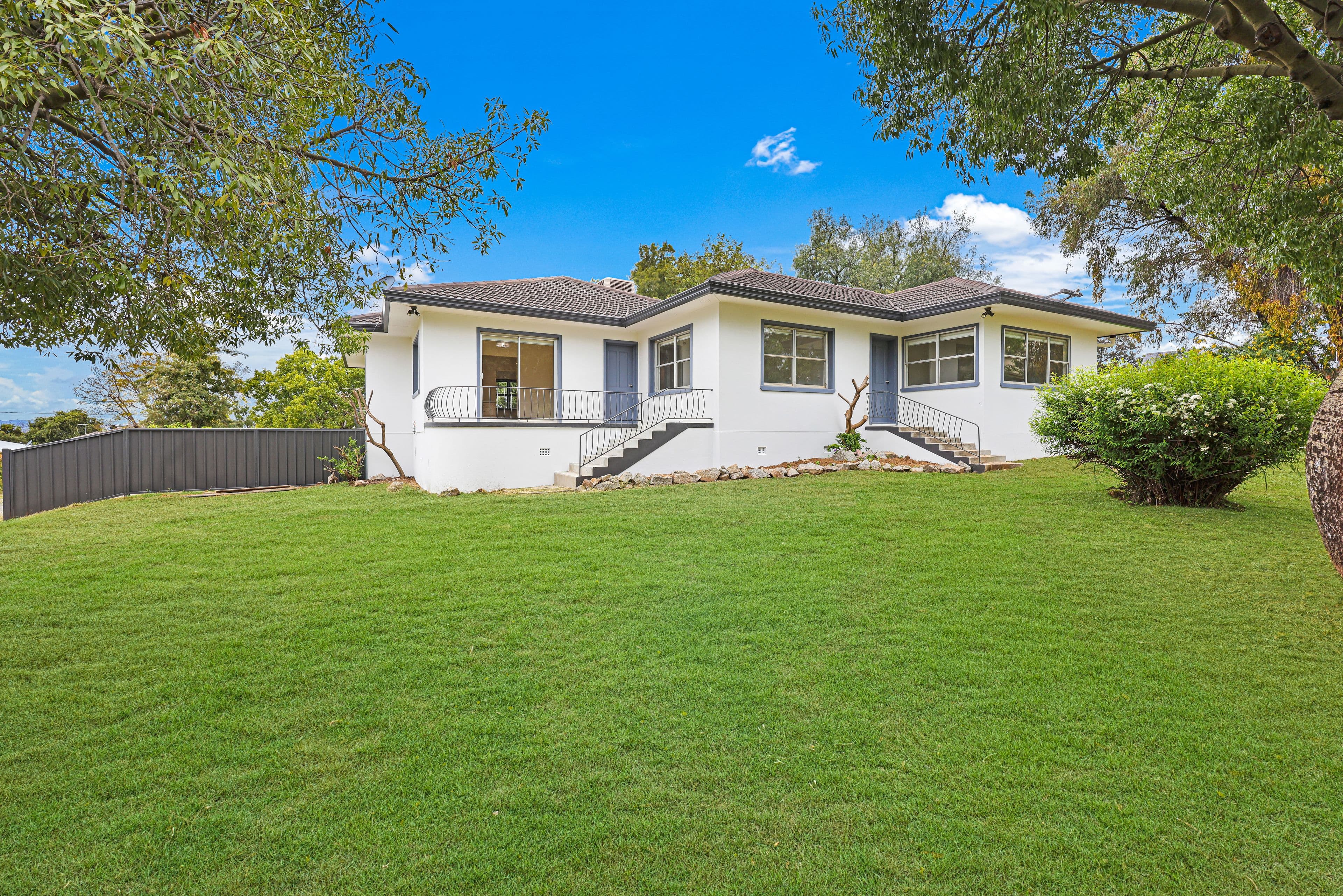 47 Hillvue Road, Tamworth NSW 2340, South Tamworth - Thumbnail 2