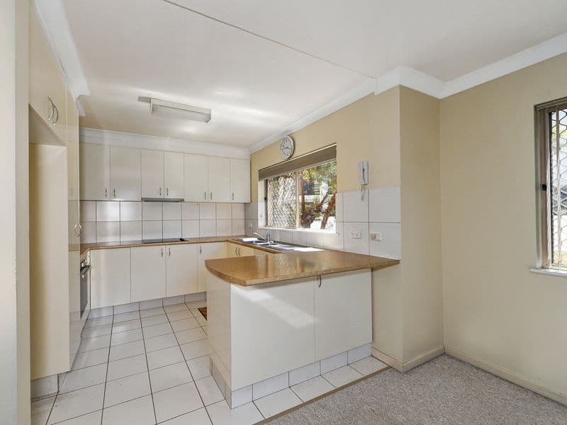 448 Marine Parade, Biggera Waters QLD 4216, Biggera Waters - Thumbnail 4