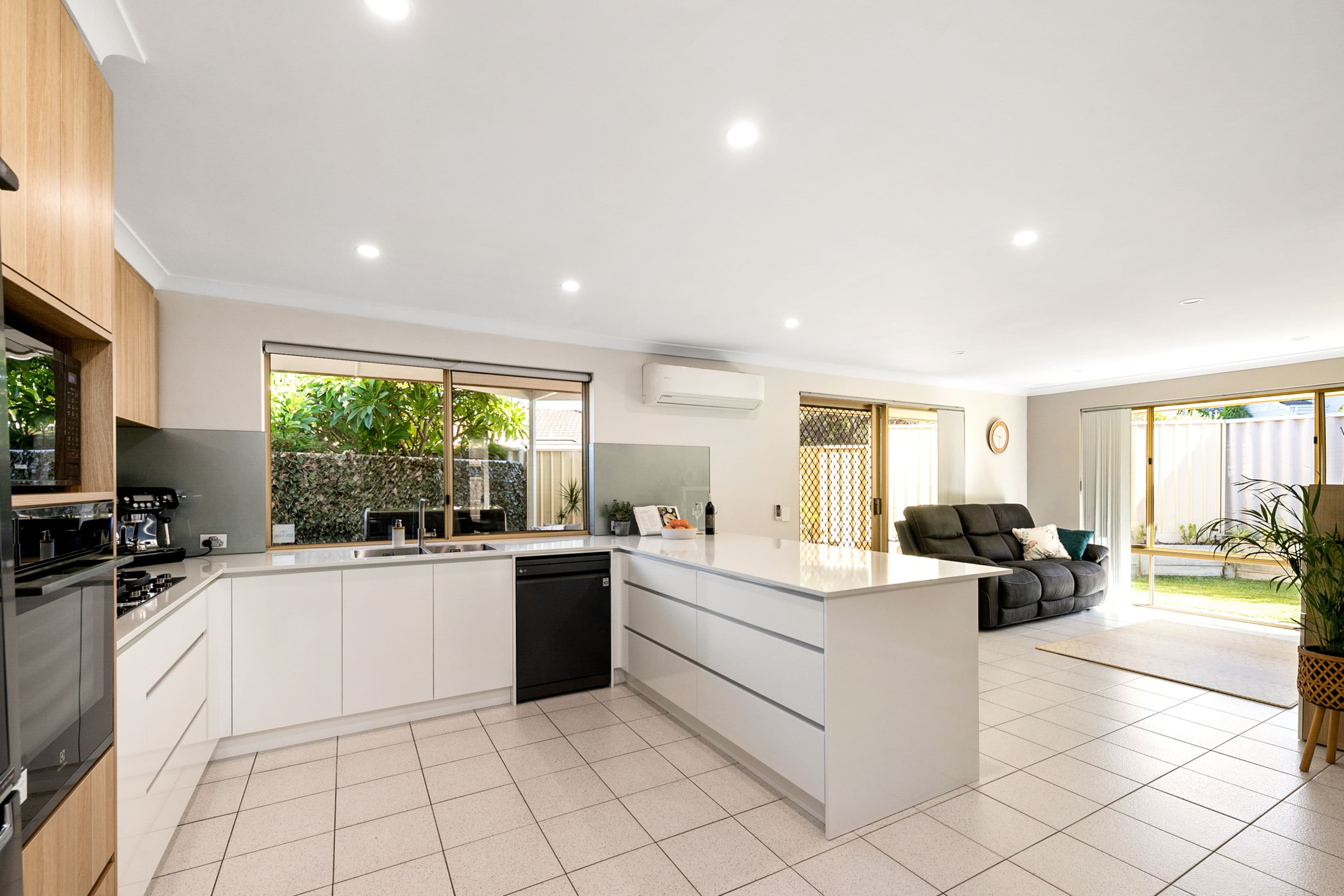 32A Frawley Gardens, Murdoch WA 6150, Murdoch - Thumbnail 3