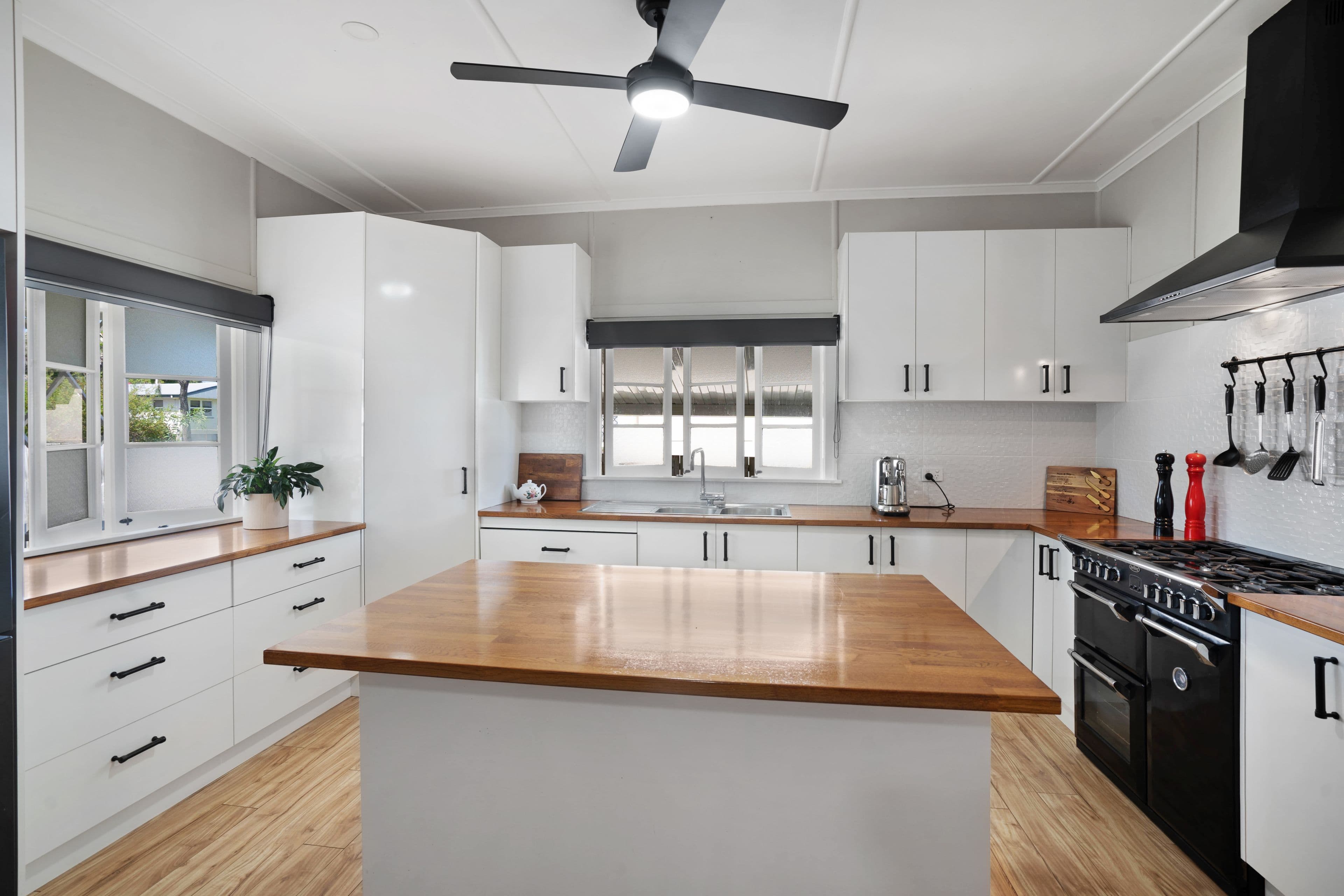 21 Westbrook Street, Woody Point QLD 4019, Woody Point - Thumbnail 4