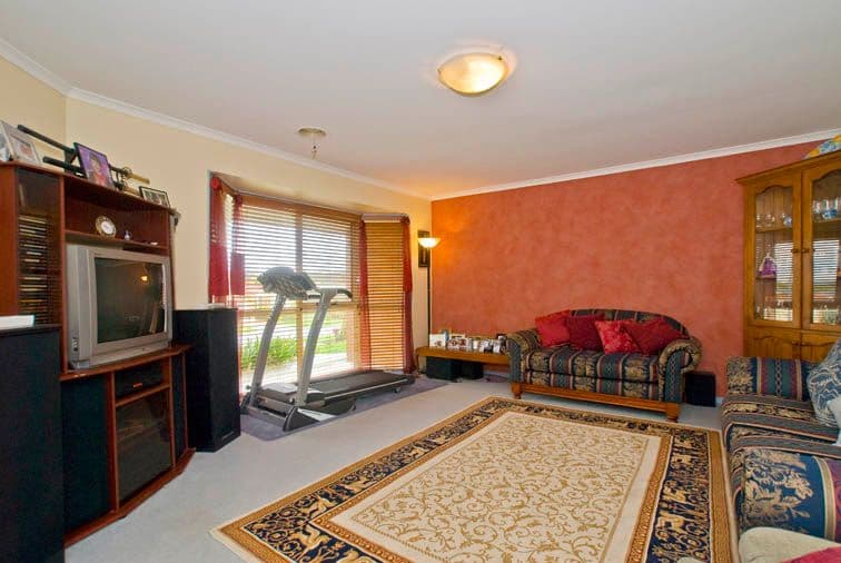 16 Glencoe Place, LILYDALE VIC 3140, Lilydale - Thumbnail 2