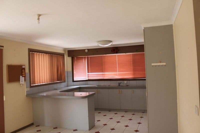 17 Matlock Street, HOPPERS CROSSING VIC 3029, Hoppers Crossing - Thumbnail 3