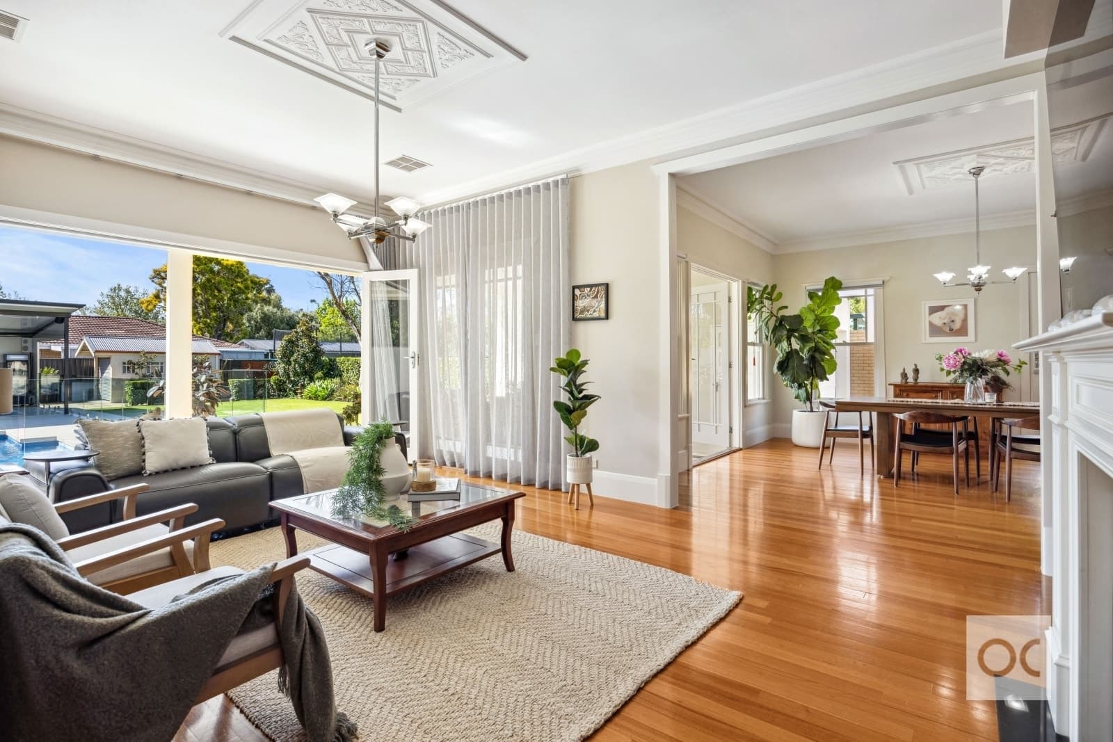 35 Elmo Avenue, Westbourne Park - Thumbnail 3