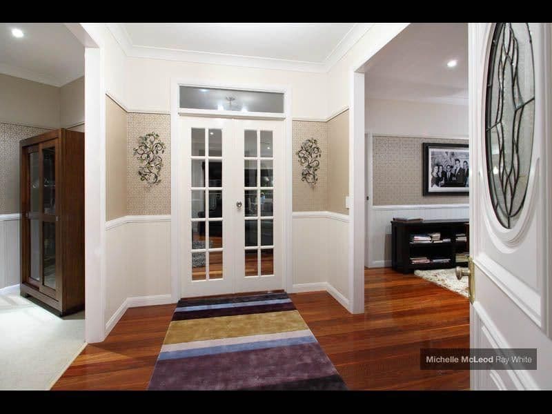 11 McConnell Crescent, BROOKFIELD QLD 4069, Brookfield - Thumbnail 3