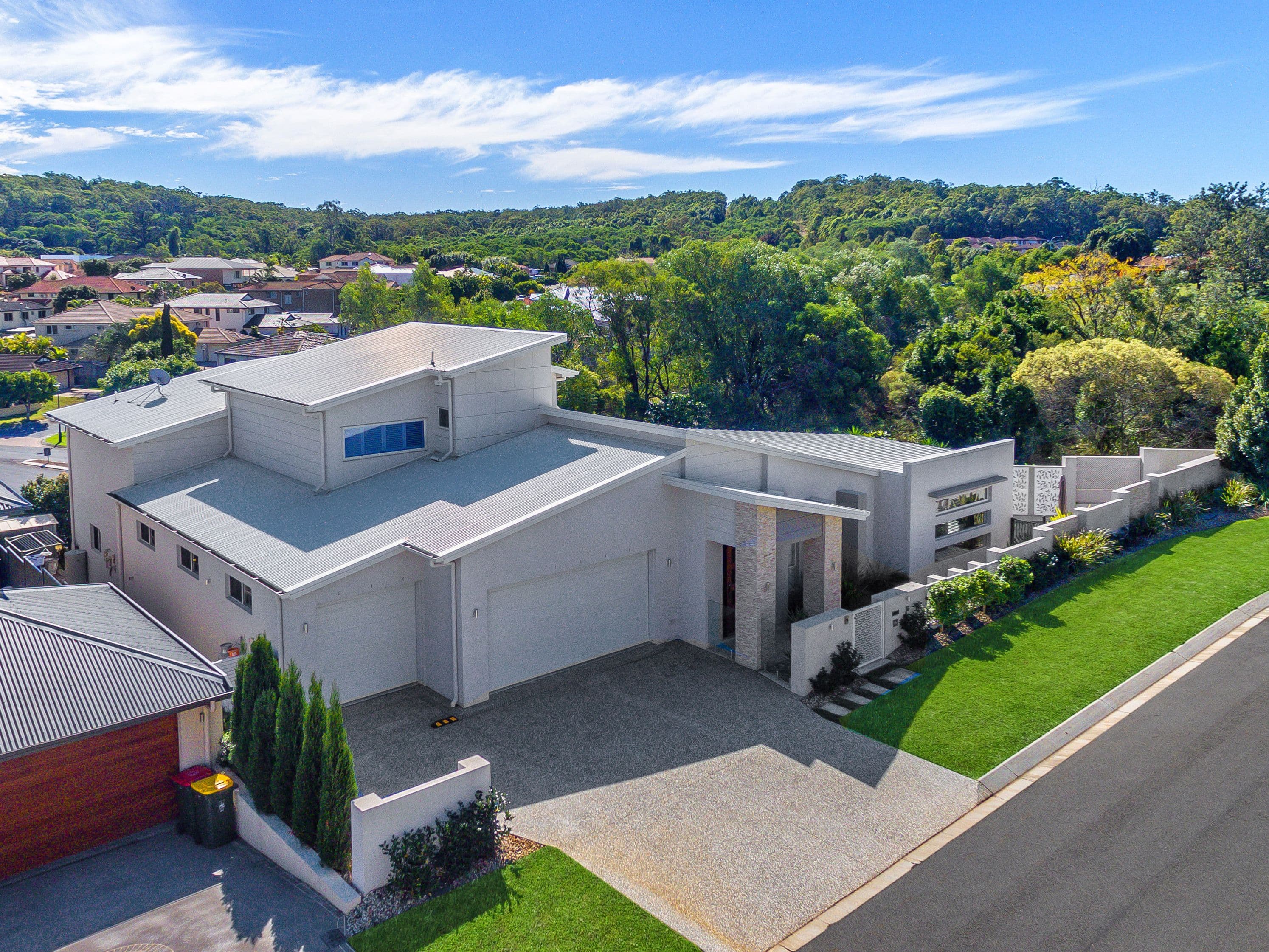 16 Skyline Crescent, Carindale QLD 4152, Carindale - Thumbnail 2