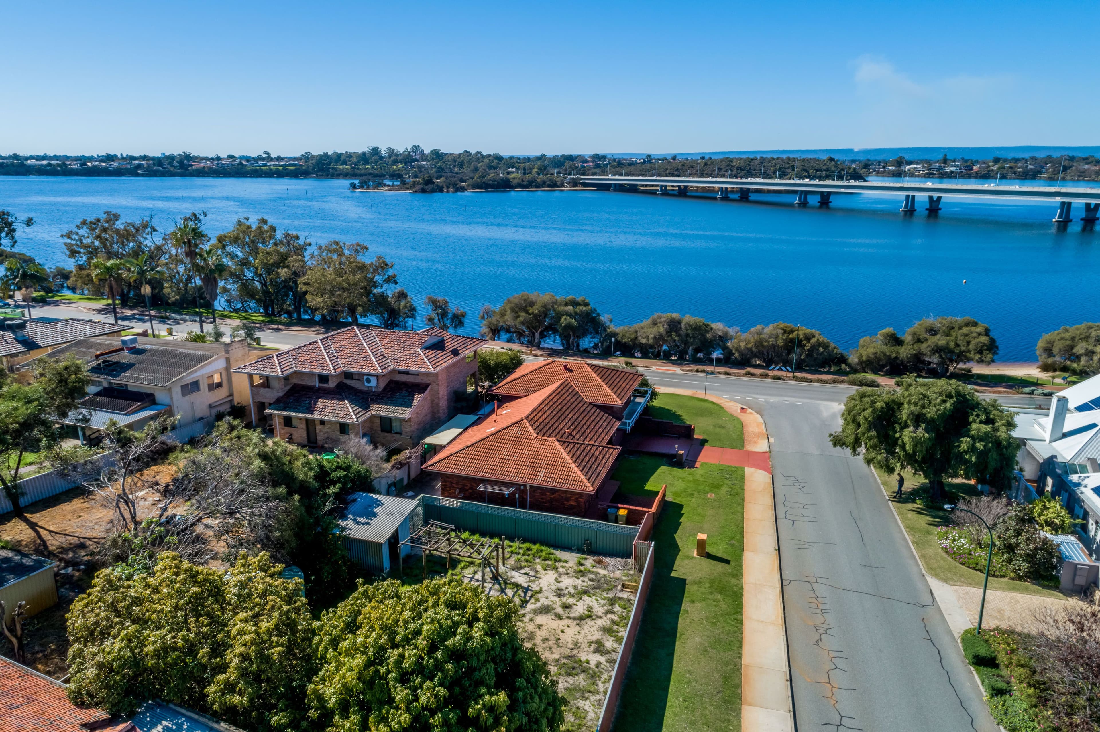 219 The Esplanade, Mount Pleasant WA 6153, Mount Pleasant - Thumbnail 4