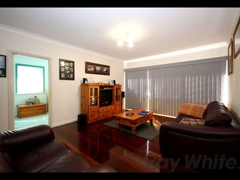 11 McMahon Street, Bundamba QLD 4304, Bundamba - Thumbnail 2