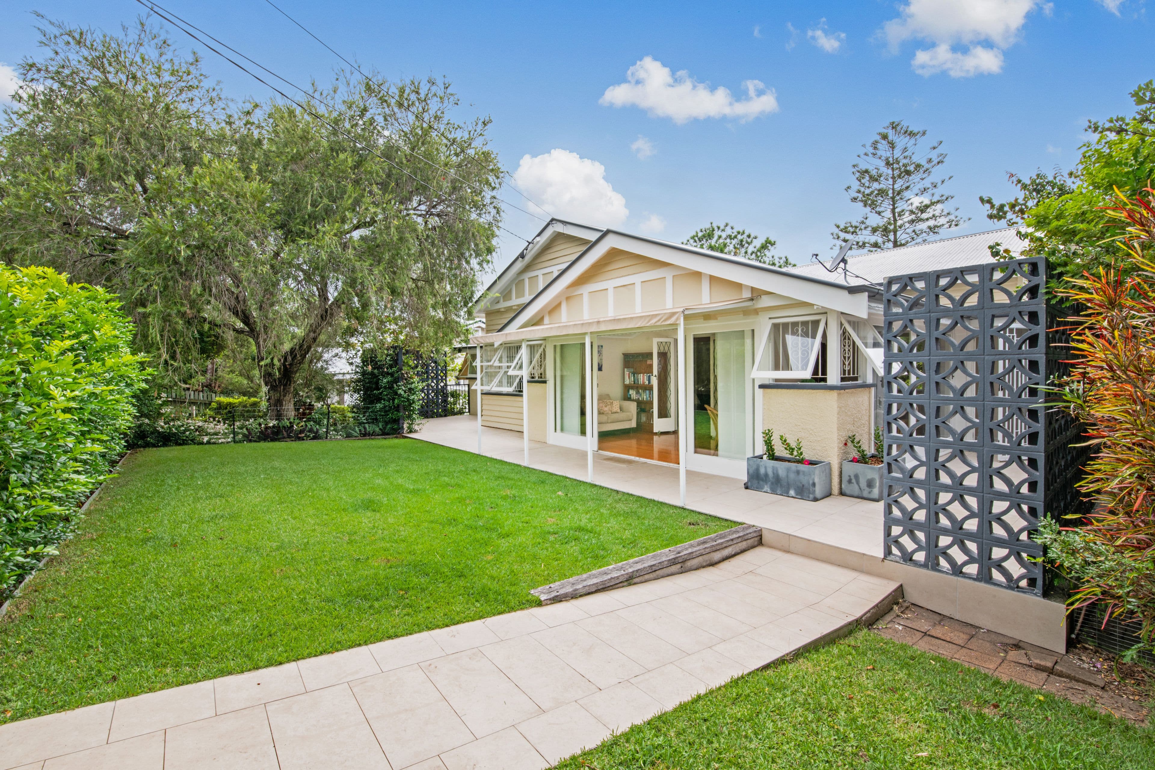6 Davies Road, Ashgrove QLD 4060, Ashgrove - Image 1