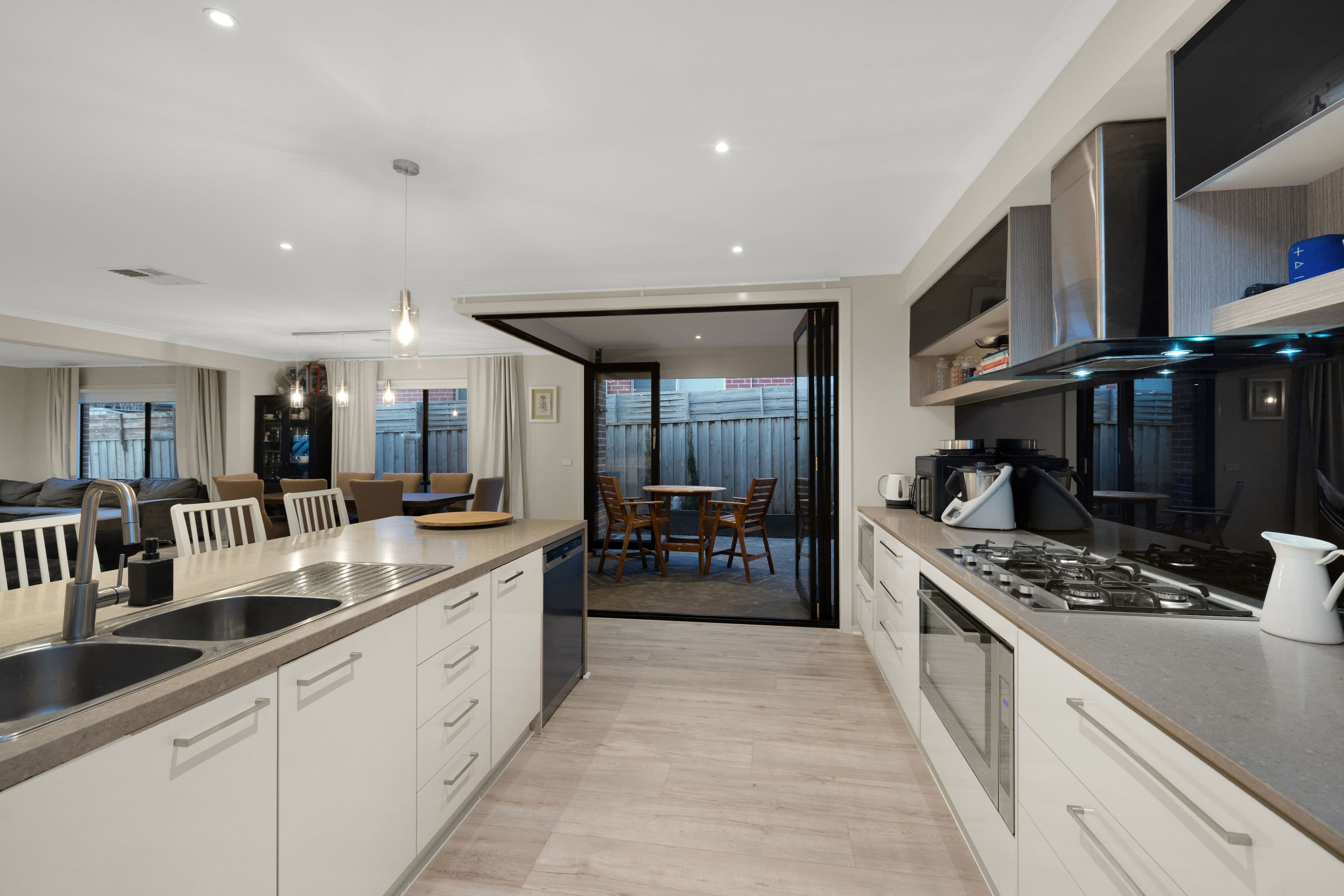 5 Millgate Rise, Officer VIC 3809, Officer - Thumbnail 2