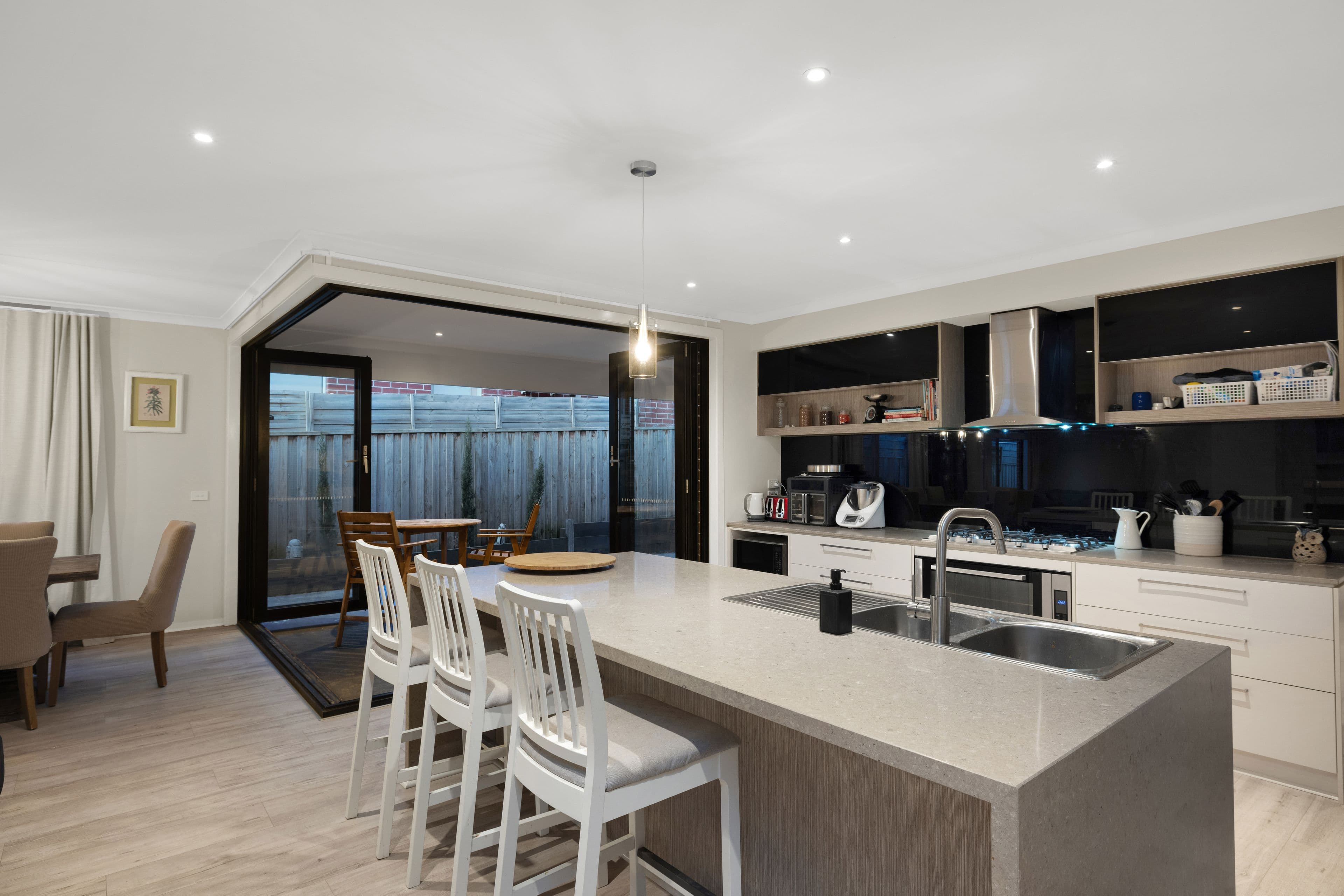 5 Millgate Rise, Officer VIC 3809, Officer - Thumbnail 3