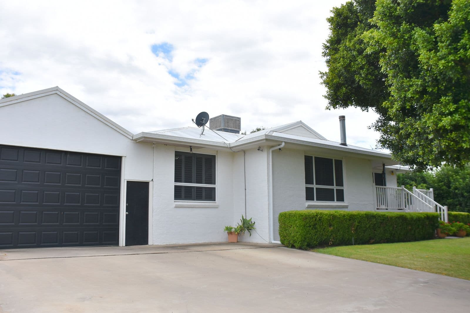 5 Robertson Avenue, Moree NSW 2400, Moree - Thumbnail 3