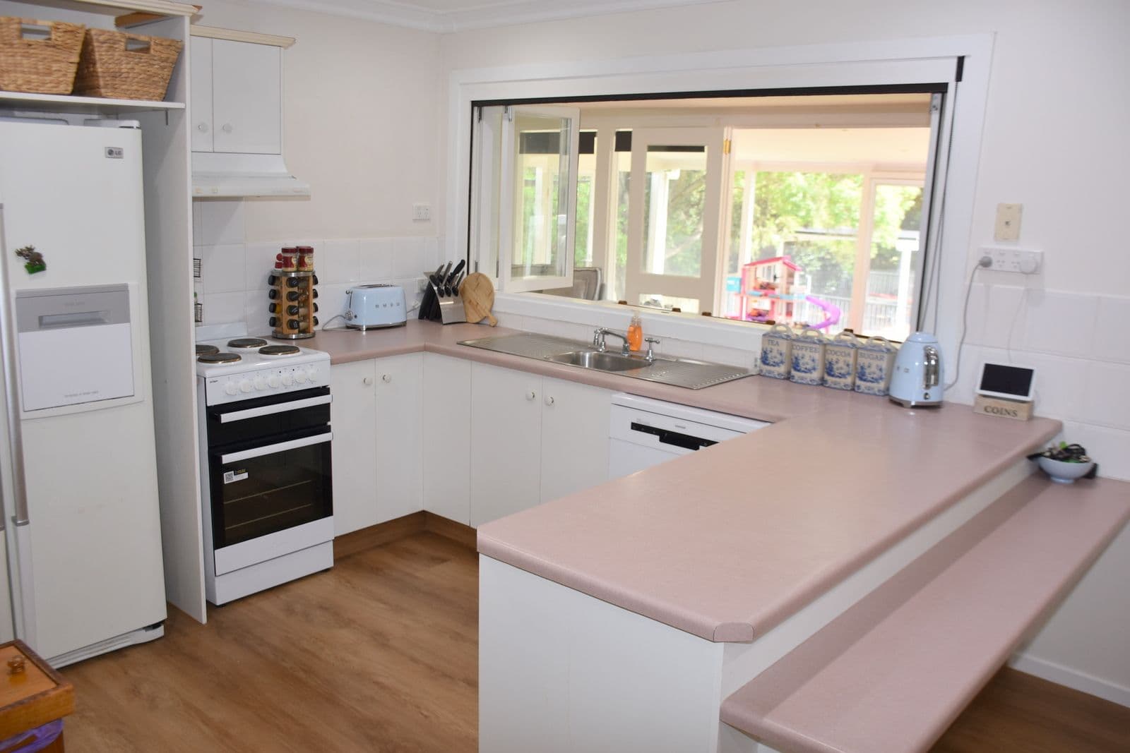 5 Robertson Avenue, Moree NSW 2400, Moree - Thumbnail 4