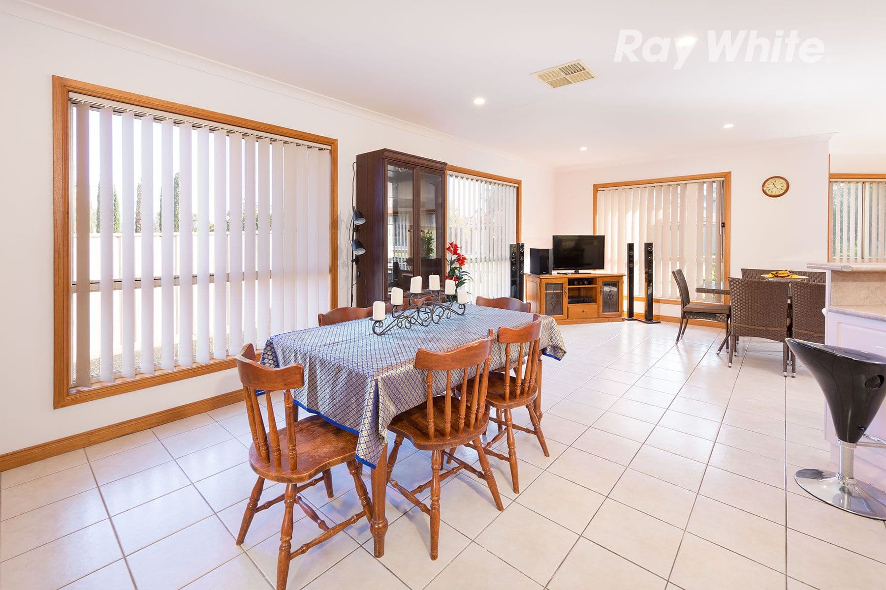 3 Almurta Court, Springdale Heights - Thumbnail 3