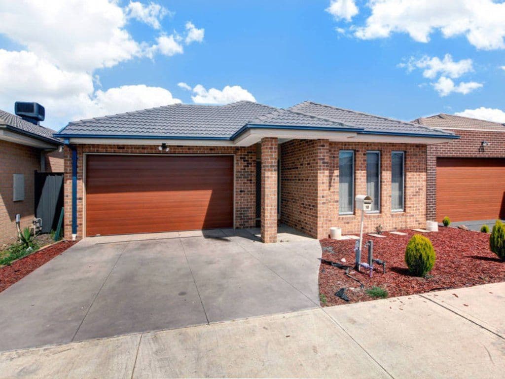 10 Parkhaven Street, Craigieburn VIC 3064, Craigieburn - Image 1