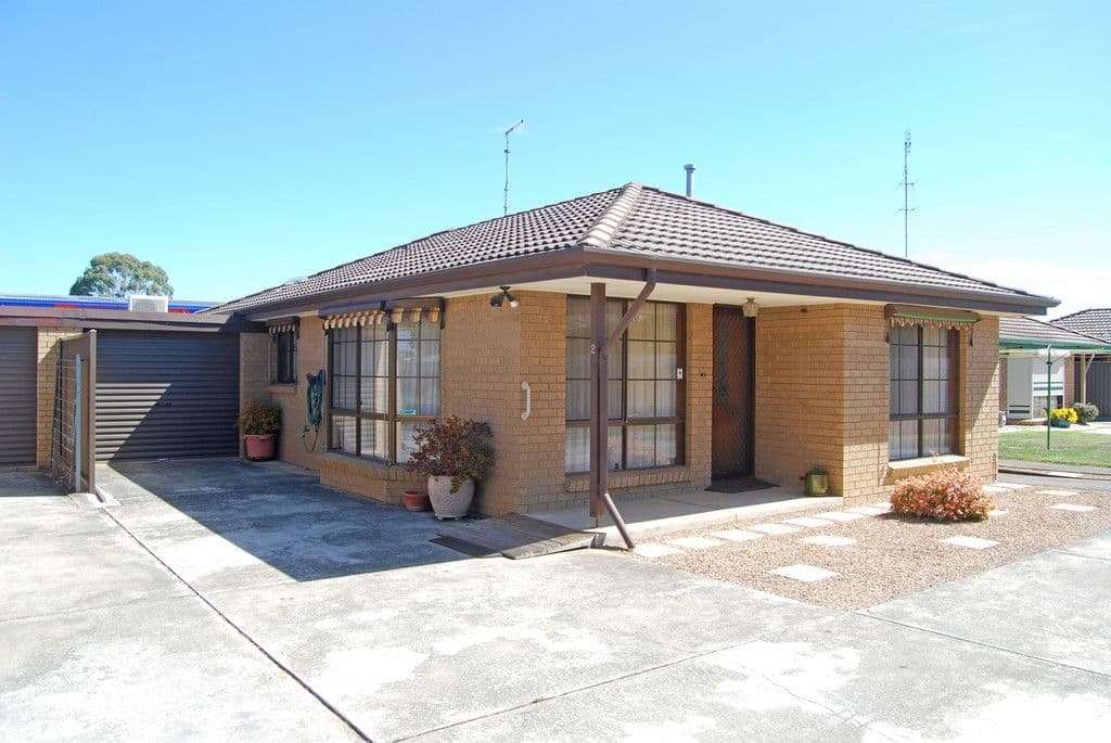 38 Yarrowee Street, Sebastopol VIC 3356, Sebastopol - Image 1