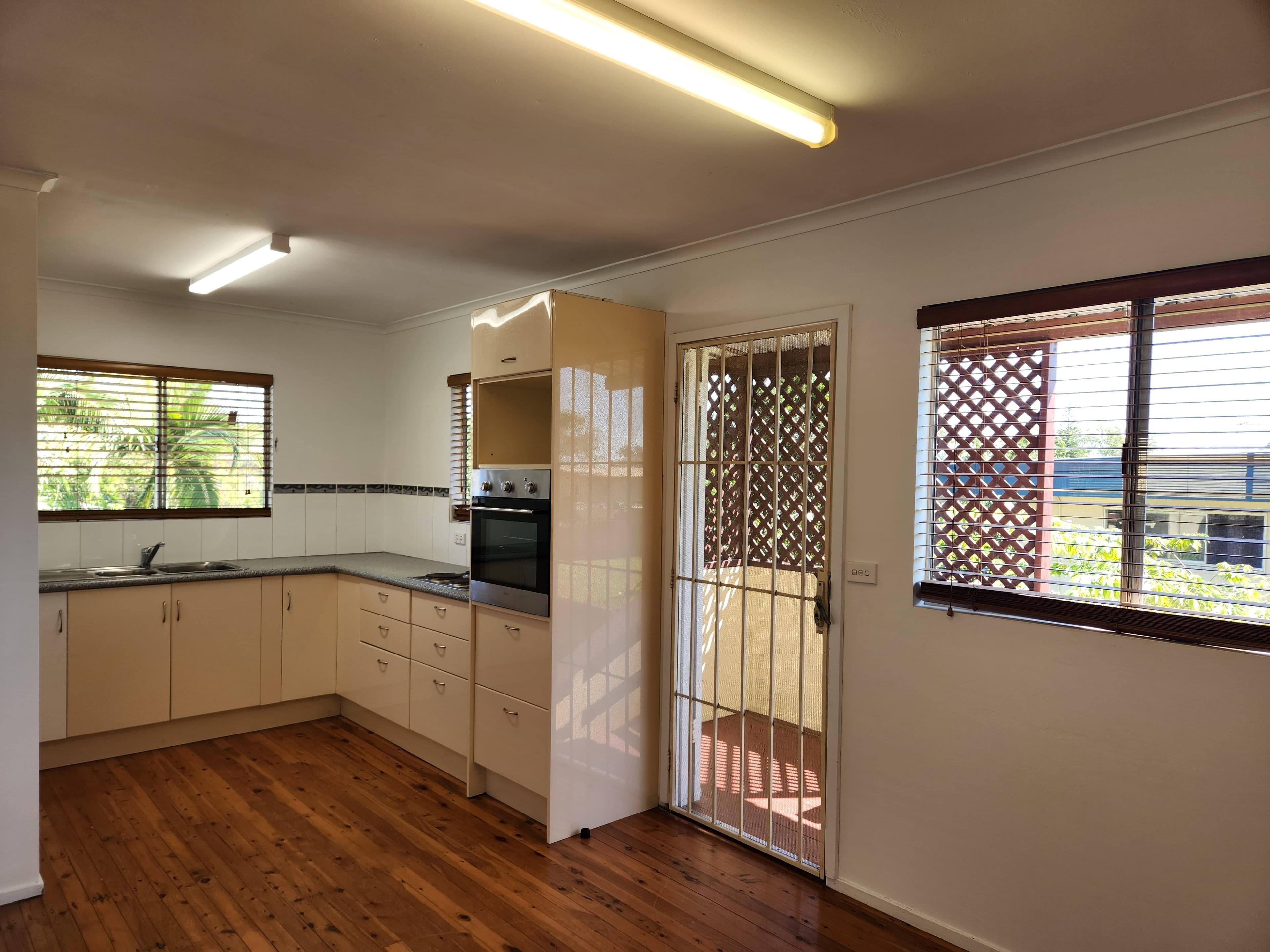 22 Wilson Street, New Auckland QLD 4680, New Auckland - Thumbnail 5