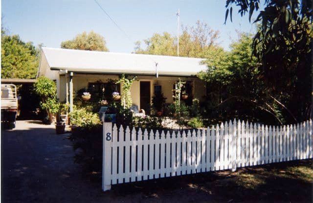 8 Smith Street, DONGARA WA 6525, Dongara - Image 1