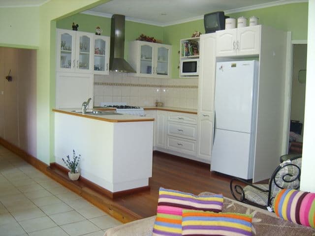 8 Smith Street, DONGARA WA 6525, Dongara - Thumbnail 2