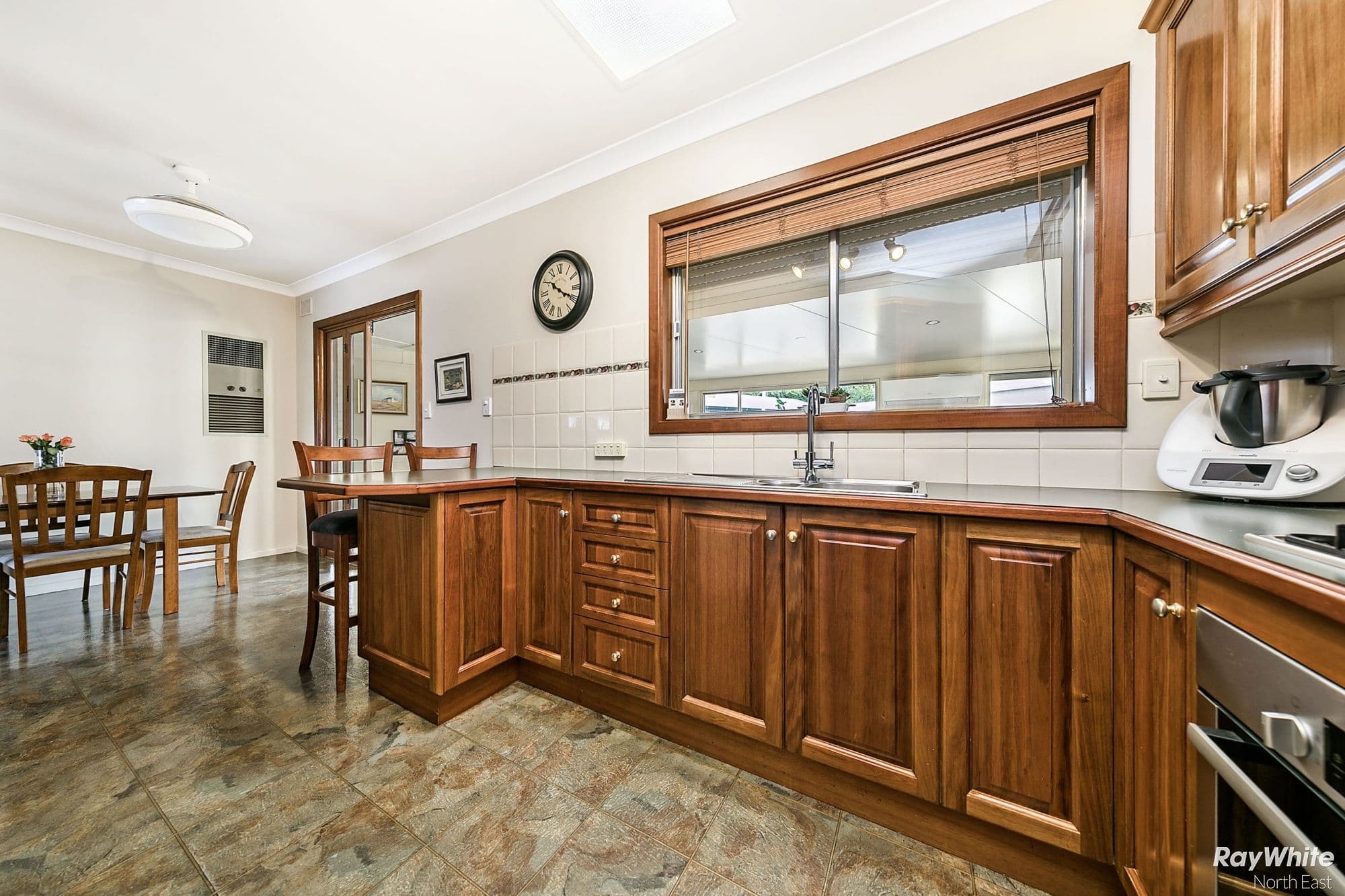 20 Esperance Terrace, Valley View SA 5093, Valley View - Thumbnail 3