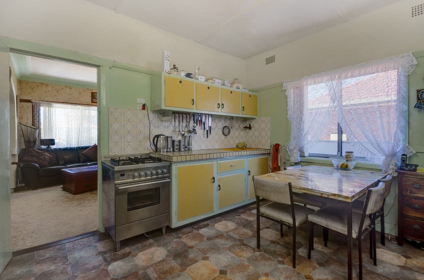 12 Royal Crescent, WOONONA NSW 2517, Woonona - Thumbnail 8