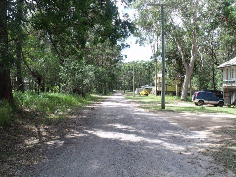 19 Ilumba Street, RUSSELL ISLAND QLD 4184, Russell Island - Thumbnail 3