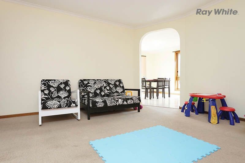 1 Eddison Close, ALTONA MEADOWS VIC 3028, Altona Meadows - Thumbnail 4