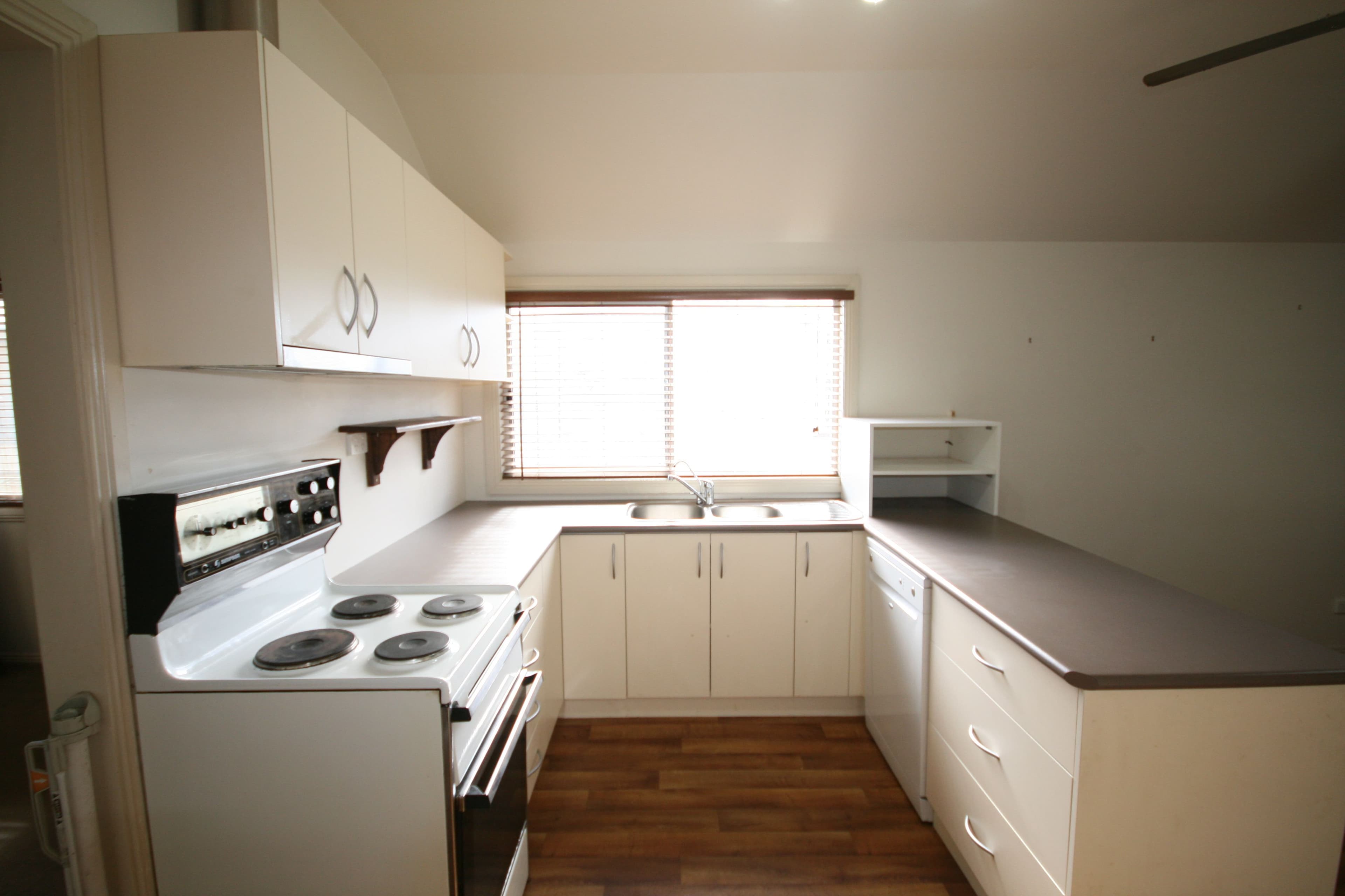 90 Baynes Street, Rochester VIC 3561, Rochester - Thumbnail 4