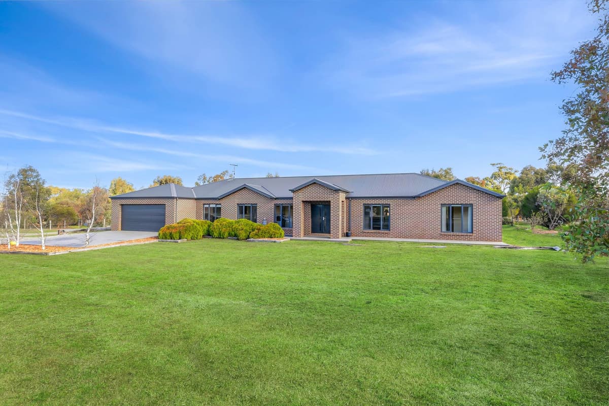 33 Cleveland Drive, Inverleigh VIC 3321, Inverleigh - Image 1