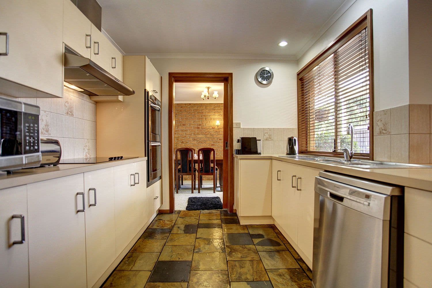 21 Derek Crescent, Morphett Vale SA 5162, Morphett Vale - Thumbnail 4
