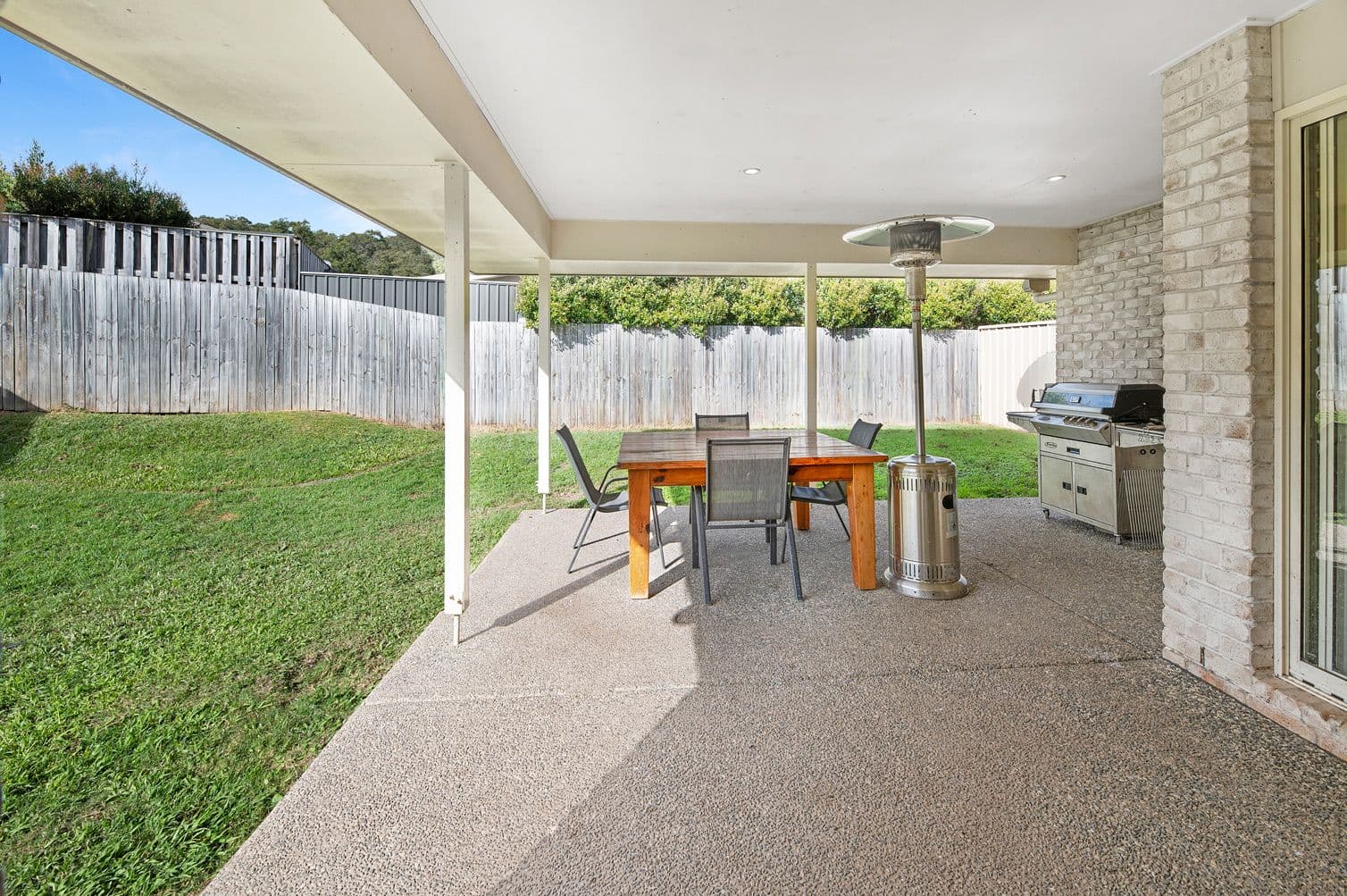 60 Wunburra Circle, Pacific Pines QLD 4211, Pacific Pines - Thumbnail 3
