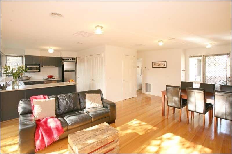 578 Blackburn Road, GLEN WAVERLEY VIC 3150, Glen Waverley - Thumbnail 3