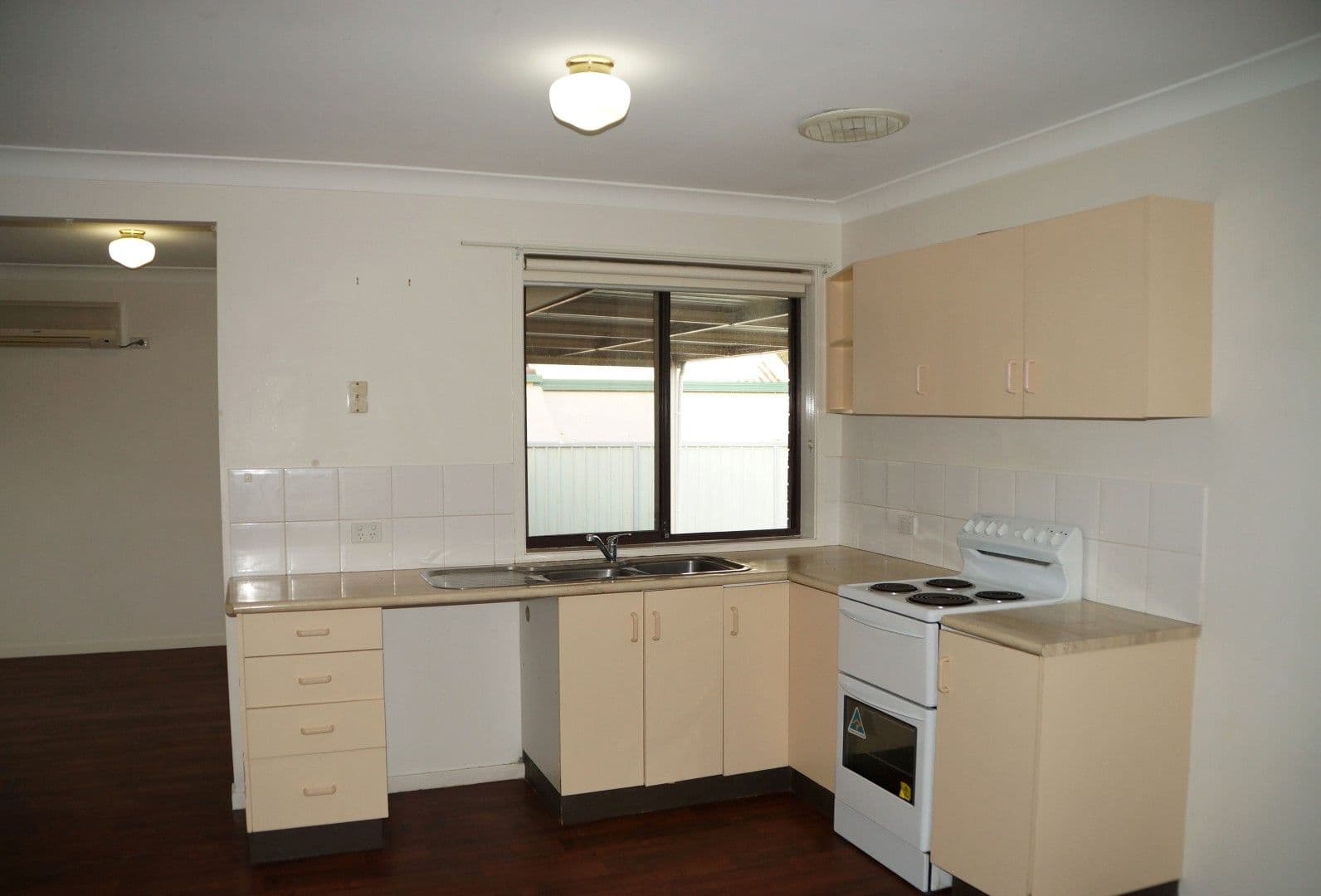 10 Eumung Street, Dubbo - Thumbnail 2