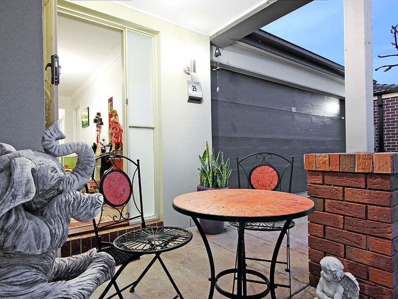 25 Isabella Way, TARNEIT VIC 3029, Tarneit - Thumbnail 4